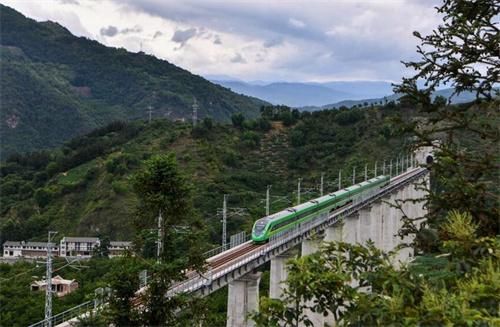 云南保山地震后，大瑞鐵路大保段已經(jīng)安全恢復運行