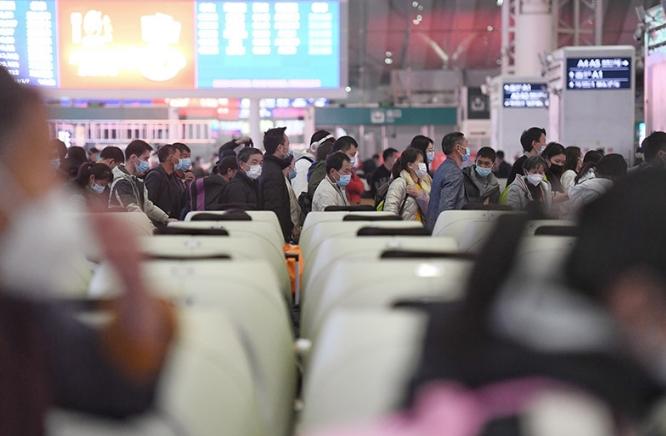 國(guó)鐵暑期暑運(yùn)啟動(dòng)，加開(kāi)臨時(shí)列車滿足旅客需求